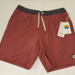 NWT VUORI KORE SHORTS MENS SIZE LARGE IN SALTWATER …